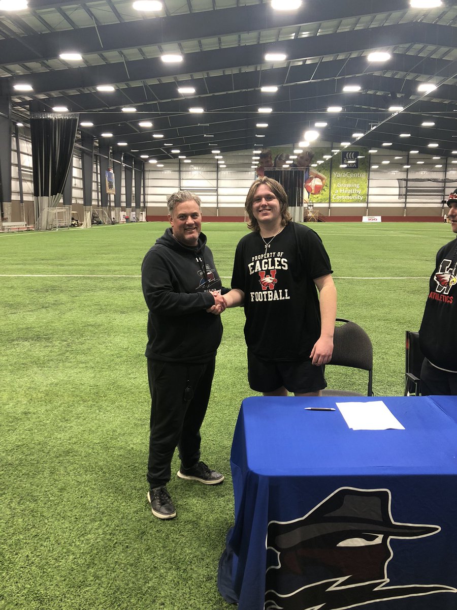 ScotchM's tweet image. Jacked up to see @Tiki_Umbach from provincial champion @WMF_Weyburn &amp;amp; International Champion 15U/Varsity @SaskSelectsFB wearing @reginathunder colours! Tiki is a former OL/DL that will be playing FB.  Tiki is a strong player with a high motor and football IQ.