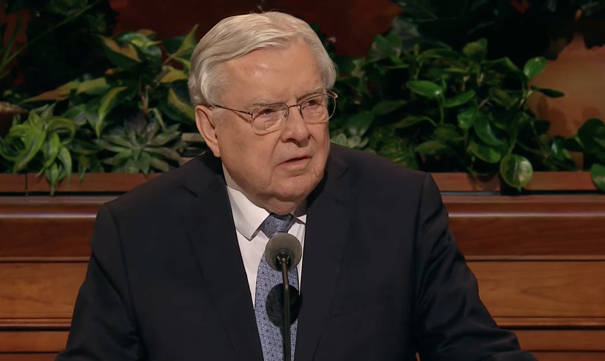 ldsconf's tweet photo. “I invite you to bear your testimony of Jesus Christ more often. Bear testimony of what you know and believe and what you feel, not just what you are thankful for.” @BallardMRussell | #GeneralConference https://t.co/Vul7jvMPkQ