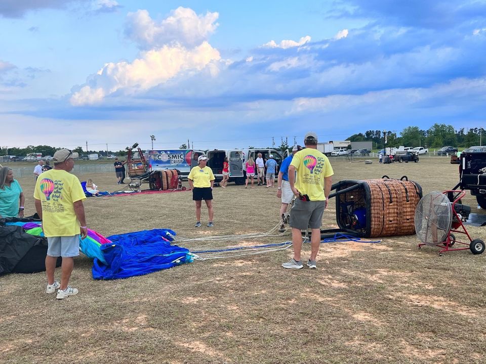 GCHABalloonFest's tweet photo. #SaveTheDate for the 19th Annual Gulf Coast Hot Air Balloon Festival! ππ’βοΈ MAY 4-5-6, 2023. VOLUNTEER WITH US!
#GCHABF #FoleyFestival #HotAirBalloons #BalloonPilots #FoleyAlabama #VisitFoley #FoleyFun #gchabf2023
*All vendor spaces have been filled*
https://t.co/4vTPSiMzZK https://t.co/ei98JVLgR7