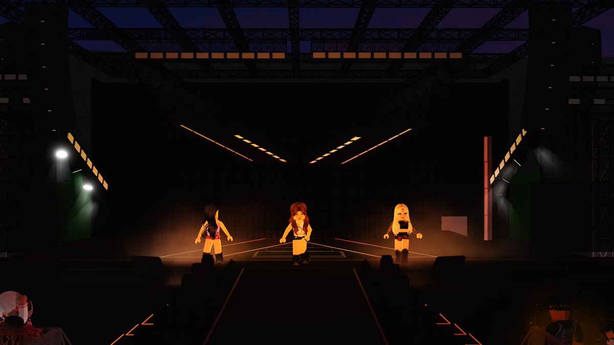 London, it was so great to finally see you all! We ended off our tour as a blast thanks to you guys! 😻
These past 2 months have been so exciting being able to meet you guys across the world! ❤️