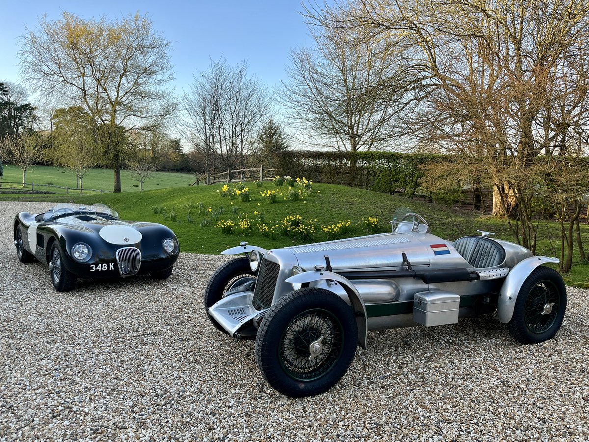 Springing back into action...

#jaguar #jaguarctype #jaguarowners #jaguarownersclub #classicjaguar #alvis #alviscars #alvissilvereagle #supercharged #vscc #alvisownersclub #vintagemotorsport #vintageracer #drivetastefully #getoutanddrive #carsandcoffee #nutleysportsprestige