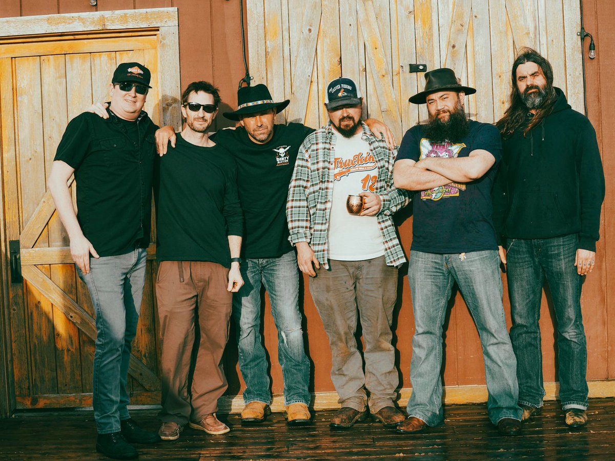 thelocalshow's tweet image. Tonight's Local Show will explore artists from Greater Minnesota, including Wild Horses of Grand Rapids, @owlcity of Owatonna, @AnnieMMack1 of Rochester, @whiteironband of Ely, and @SocialAnimals of Duluth, & more.
📻 6-8p.m. on 89.3FM or stream at thecurrent.org