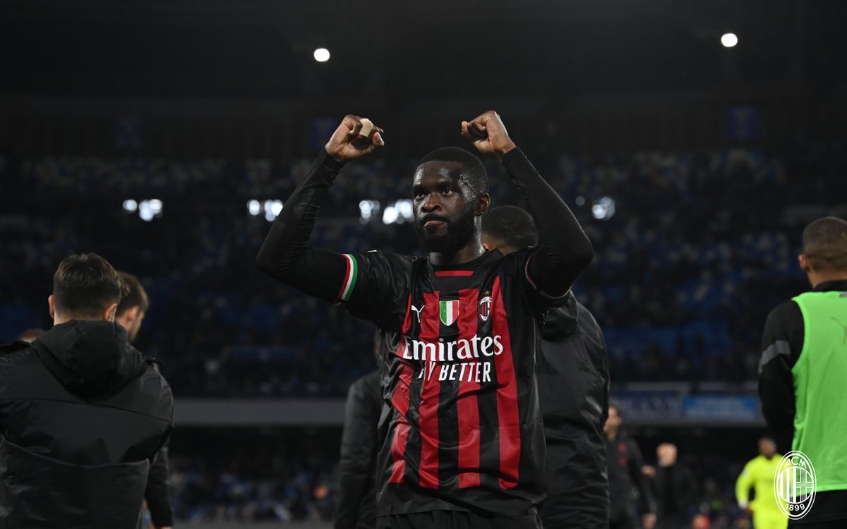 acmilan's tweet photo. Grazie ragazzi 👏🥹

#NapoliMilan #SempreMilan https://t.co/9sLeVbskhn