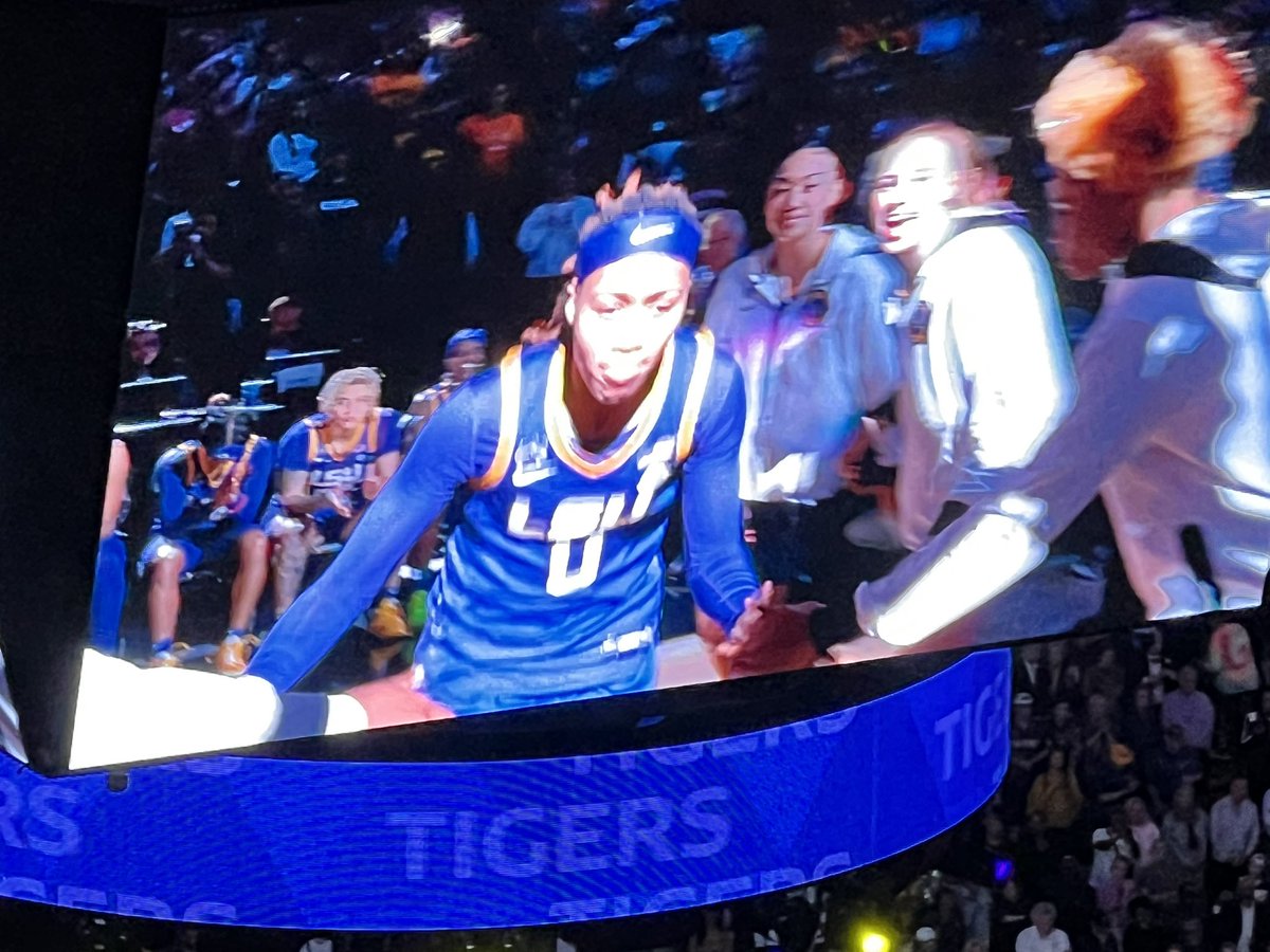 traceymorman's tweet image. Championship game!!! #LSUWBB ready to bring it home!!