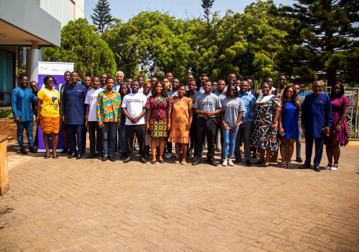 blossomacademy_'s tweet image. Why go on the journey alone when we can walk it together?

Are you in need of Data Analytics interns? Call +233-20-465-6592.

Sign up for our programs here: lnkd.in/gdaSQtwh
#datatraining #datascience #TheFutureIsData #Ghana #Africa #teamwork #DataAnalytics #BBNaija