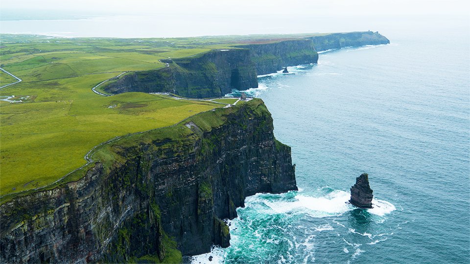 Beautiful Ireland Scenery - Ambient Piano Music 
Video Link: youtu.be/w8VS4zdgRTM
Please support me by pressing like (if you like the video), share, and subscribe to my YouTube channel. Thank you.🙂 #Ireland #irish #stpatrickday #Travel #travelblogger #travelphotography
