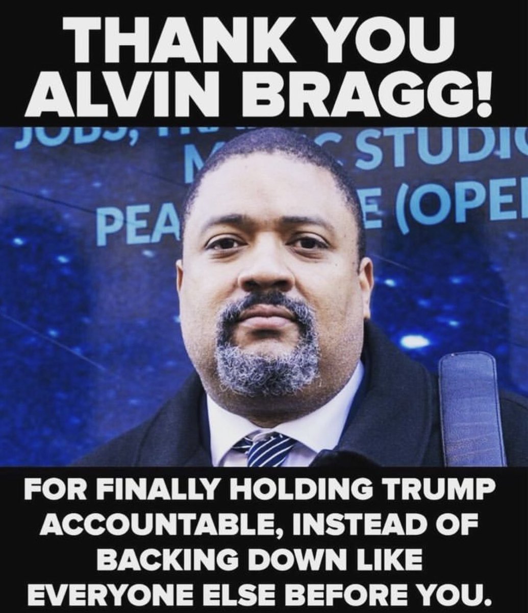 MsCocoLov's tweet photo. @KlearGeomar2 #HappyIndictmentWeekend 
#TrumpIsGuilty 
#TrumpCrimeSpree over. https://t.co/X9M4RGtOkD