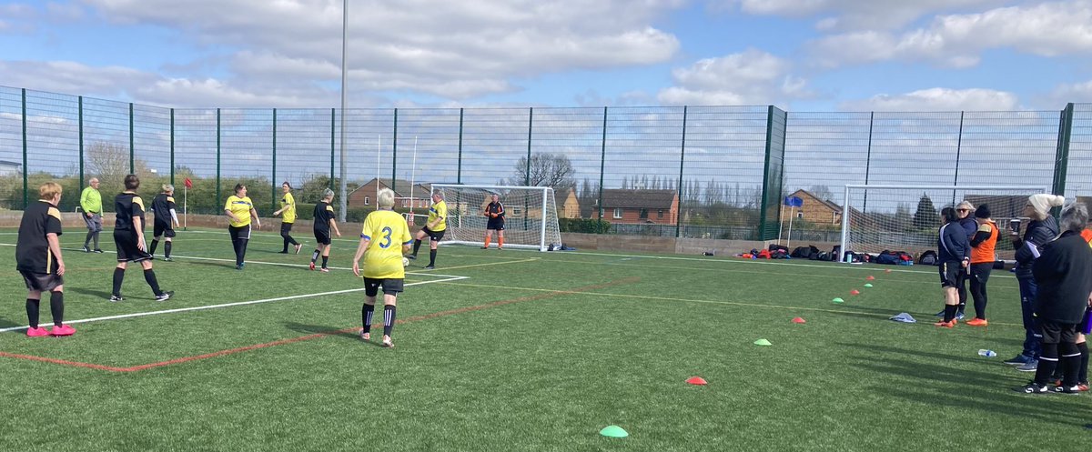 thewfauk's tweet photo. Women’s Regional Tournament for Over 40s/50s/60s today at Coventry. Over 150 players.  Great fun. Great camaraderie. Great Walking Football.  Well done everyone.  40s &amp; 50s won by Central, 60s by SE. Close margins.  Well refereed throughout https://t.co/dB0773URmP