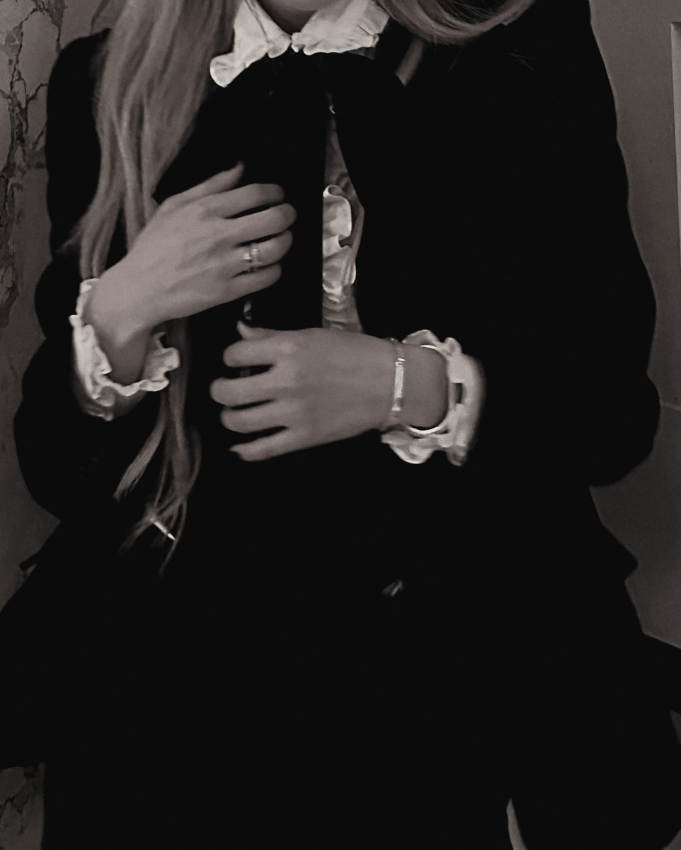 ً (@taleofsinner) on Twitter photo 