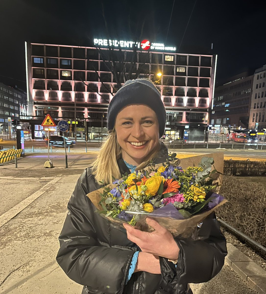 elinavaltonen's tweet photo. 32 406 ääntä! Sanattomaksi vetää. Lämmin kiitos te kaikki! Huomenna on oikea aika lähteä rakentamaan mahdollisuuksien maata! Laitoin jo herätyskellon soimaan. 😊💙 @kokoomus @KokoomusHki https://t.co/Mj1IoYWdyi