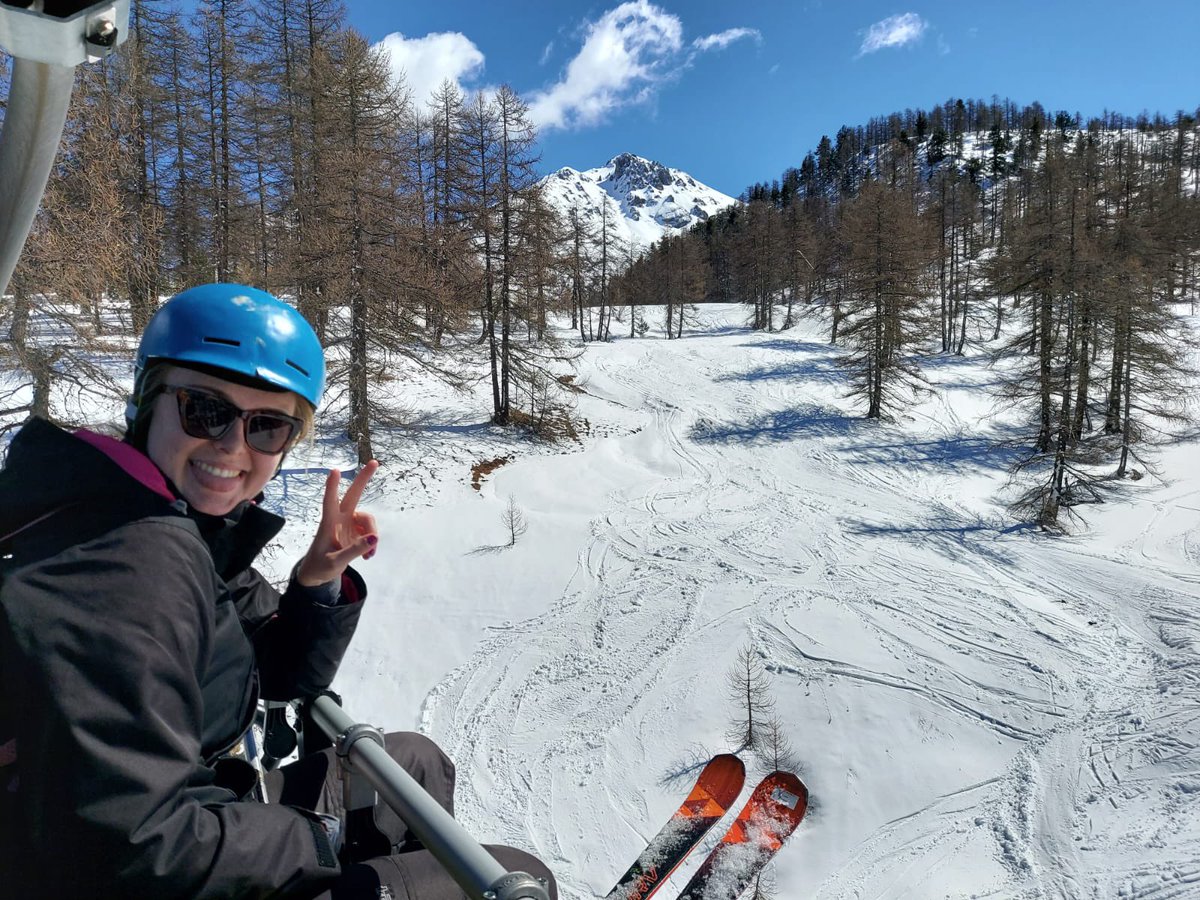 STCSKI23's tweet photo. What a great 1st days skiing, sun was out and shining, snow conditions were great, loads of progress made. Starting to make the huge coach journey worth it with some happy faces at the end of the day including Miss Cross with her fashionable ski helmet! https://t.co/QB9sUjMing