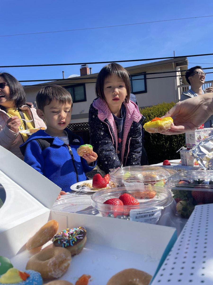 SanBrunoParents's tweet photo. The Easter Bunny stopped by early with donuts, crafts, and of course Easter eggs!!!
Join for more events: https://t.co/U17Lgom7ms https://t.co/ndqk7xRrHQ