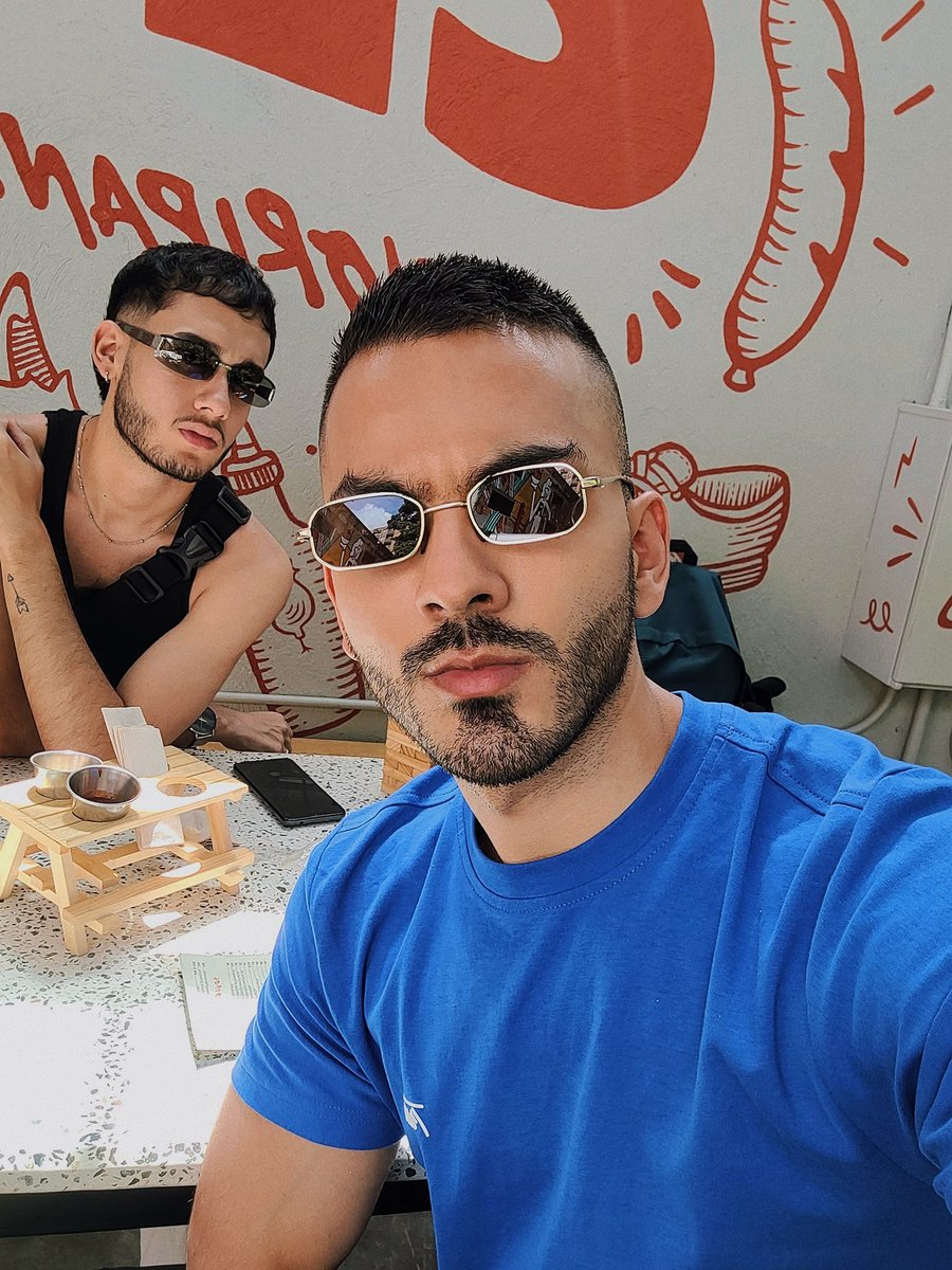 SamuelGallegoEc's tweet photo. esta fue la elección y solo puedo decir que es un 20/10 en todo, si quieren ir a un lugar perfecto para parchar, se los super recomiendo, la comida es deliciosas, tienen muchos juegos de mesa y el ambiente y la música son brutales @ClubKanaya 🫶🏽 https://t.co/vIGztIuQEV