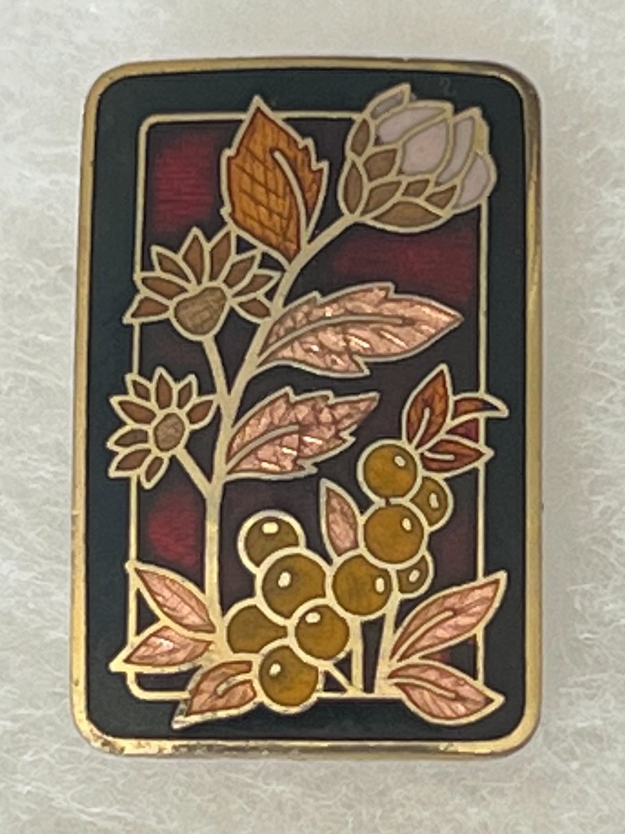 Vintage 60s Floral #Damascene Enamel Brooch Gold Tone Lapel Pin #vintage60s #ebayfinds #floral #brooch #enamelbrooch #enamelpin #vintagejewelry #midcentury #broochstyle #vintagebrooch #giftideas #springfashion #lapelpin ebay.com/itm/2662000857… #eBay via @eBay