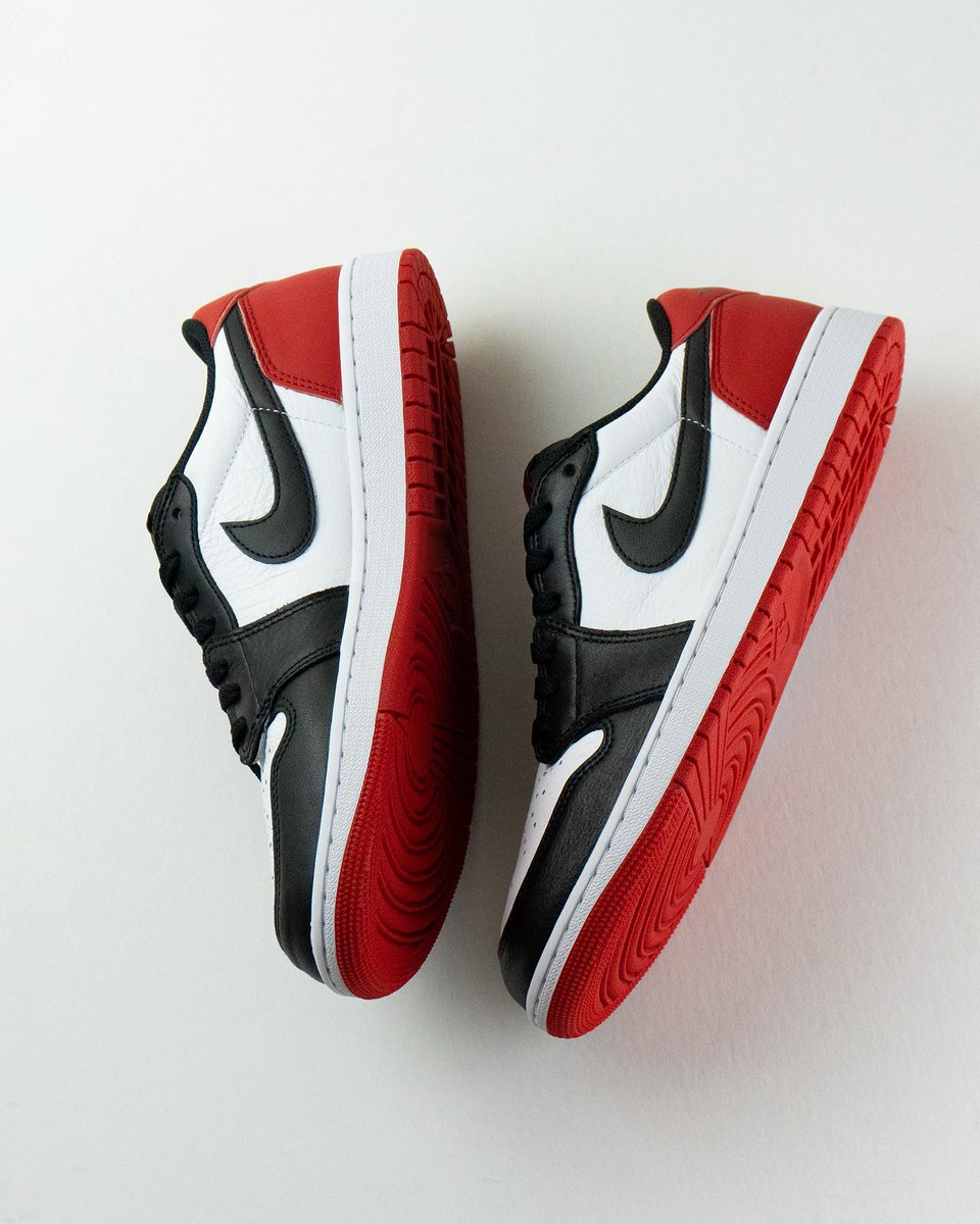 KicksFinder's tweet photo. CLOSER LOOK: Air Jordan 1 Retro Low OG "Black Toe" 🔴⚫️

📝 CZ0790-106 (MENS)
🗓️ July 28th
💰 $140 USD
📸 IG: sameoldsneakers https://t.co/soZPRXPzeE