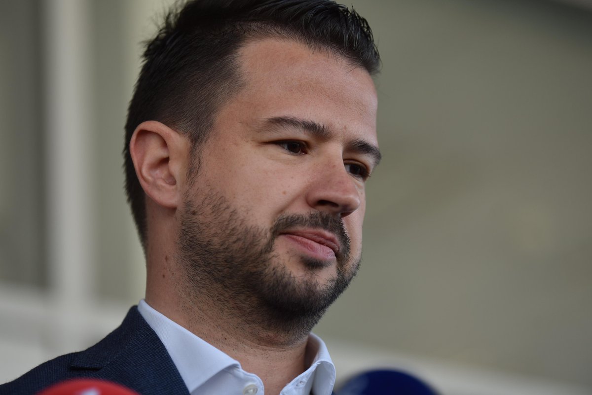 #Fotodana #Danas: Crna Gora dobila je novog predsednika - Jakova Milatovića. Nakon pobede nad Milom Đukanovićem, postao je jedan od najmlađih evropskih lidera.

@epaphotos/ Boris Pejović