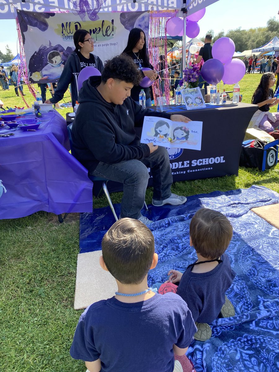 Much 💜💜💜 for the ⁦<a href="/BurtonBulldogs/">Burton Middle School</a>⁩ Step-Up Team for sharing ⁦⁦<a href="/priscilavlopezp/">priscila</a>⁩ book with the community during Porterville Celebrates Reading! 💙🐾#AllThingsPurple #BMSistheBEST ⁦<a href="/tularecoe/">Tulare County Office of Education</a>⁩ ⁦<a href="/Wordsbyjeanie/">Jenean Bray</a>⁩