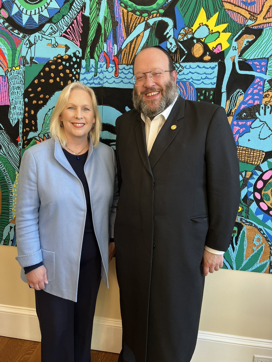 Was an honor to meet <a href="/HillaryClinton/">Hillary Clinton</a> and <a href="/SenGillibrand/">Kirsten Gillibrand</a> this afternoon in Westchester.