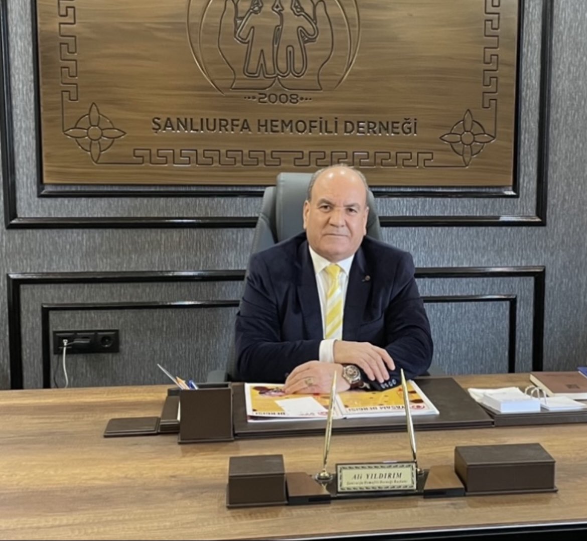 Nerede birlik, orada dirlik. (Aralarında duygu ve düşünce birliği kuranların, dirlik ve düzen içinde yaşayacağına işaret eder.)