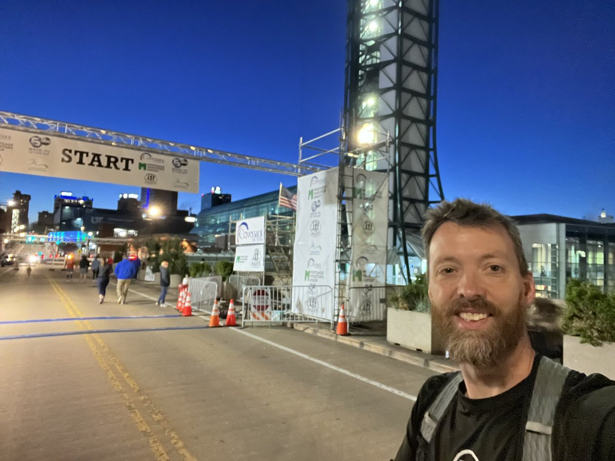 JustaRunningGu1's tweet photo. Had a great #marathon today in Knoxville. Didn’t quite hit my sub 4 goal and missed a PR by just a few seconds- but that was 6 years ago in flat Myrtle Beach. CHKM had a LOT of hills. Very proud of my effort and looking forward to the next time. #chkm #running https://t.co/ONSfcoz4MX