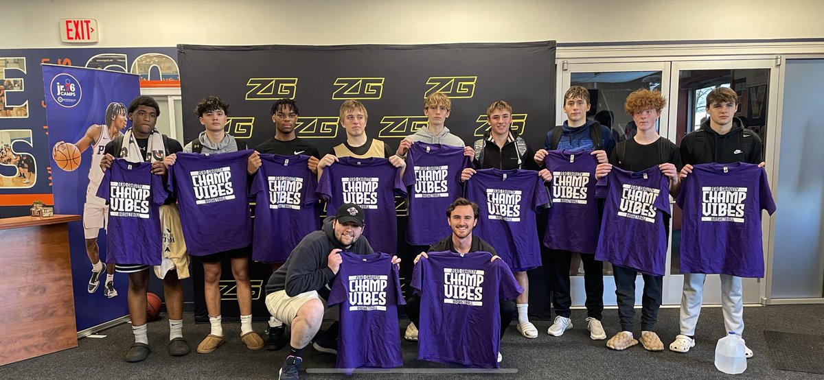 PaRoyalsBball's tweet photo. Congratulations to the 2025 Royals on their Championship this weekend in the @zg_midatlantic Phight 4 Philly.  Heard @Grayson_Gozum was cooking 🔥 👀 #defendthecrown https://t.co/ZWlh3BaQb0