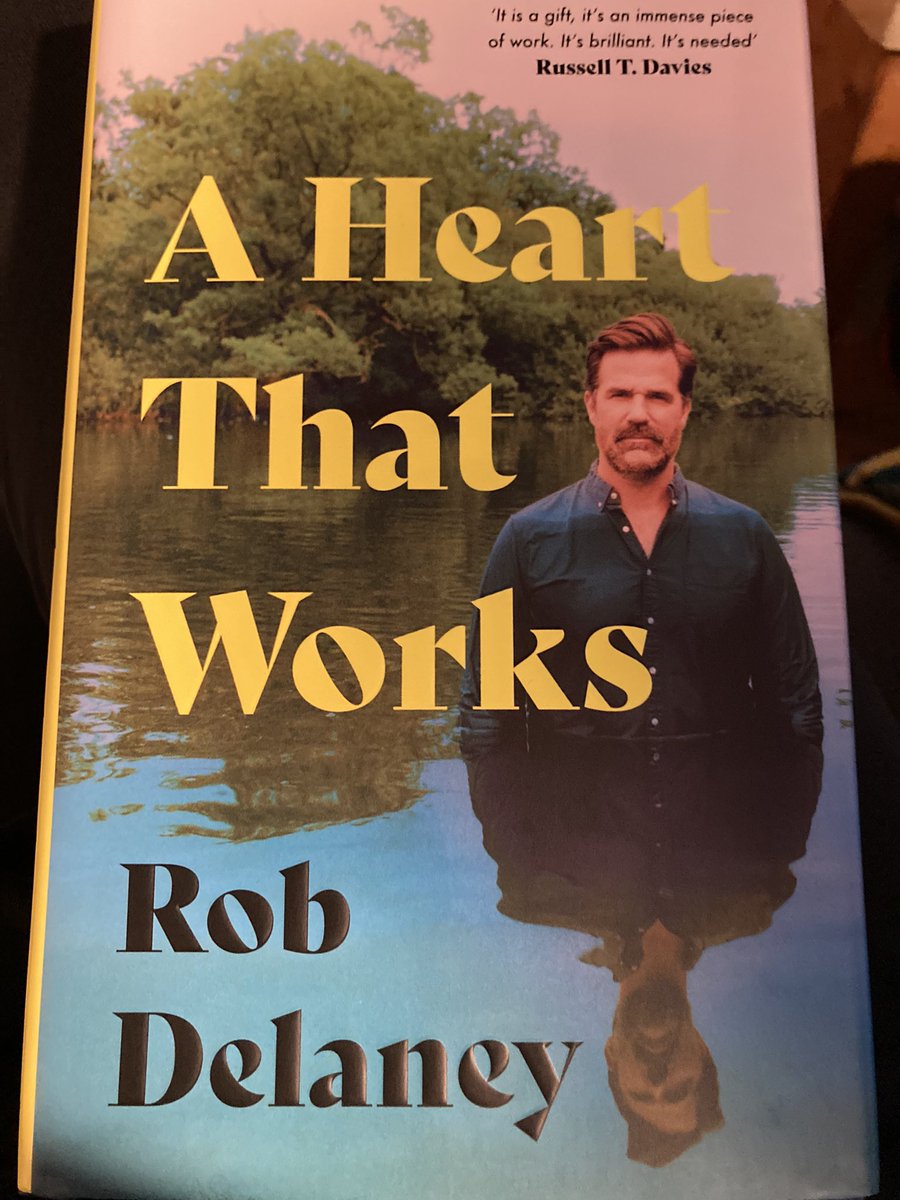 brewerton_helen's tweet photo. This is the easiest and the hardest book to read. It is heartbreaking, but also funny which feels weird. Painfully raw and brutally honest and yet another reminder of why every day is precious ❤️ @robdelaney #AHeartThatWorks https://t.co/GX3Gr8b6DK