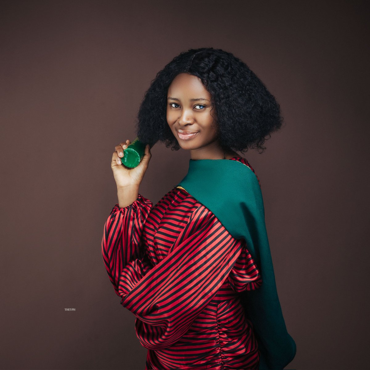 AjokeOdueso's tweet image. Better late than never. I became a graduate too!🤭

It was a quite bumpy ride but God!🥳. 

#fuoye
#classof2021