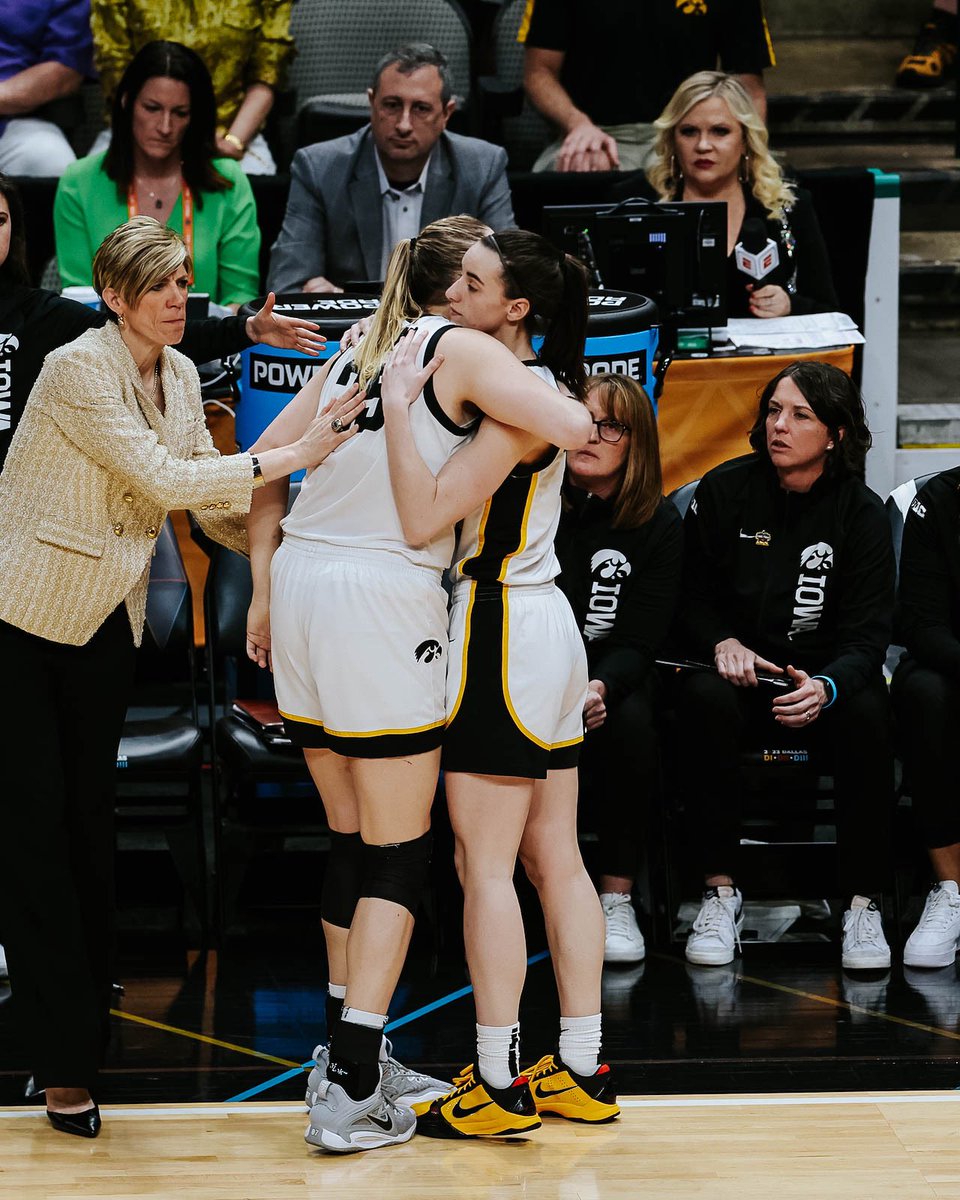 KimReynoldsIA's tweet photo. A HISTORIC RUN! 

Congratulations @IowaWBB on inspiring so many Iowans and little girls this season!

You’ve made IOWA proud! https://t.co/DbNtZGXNRk