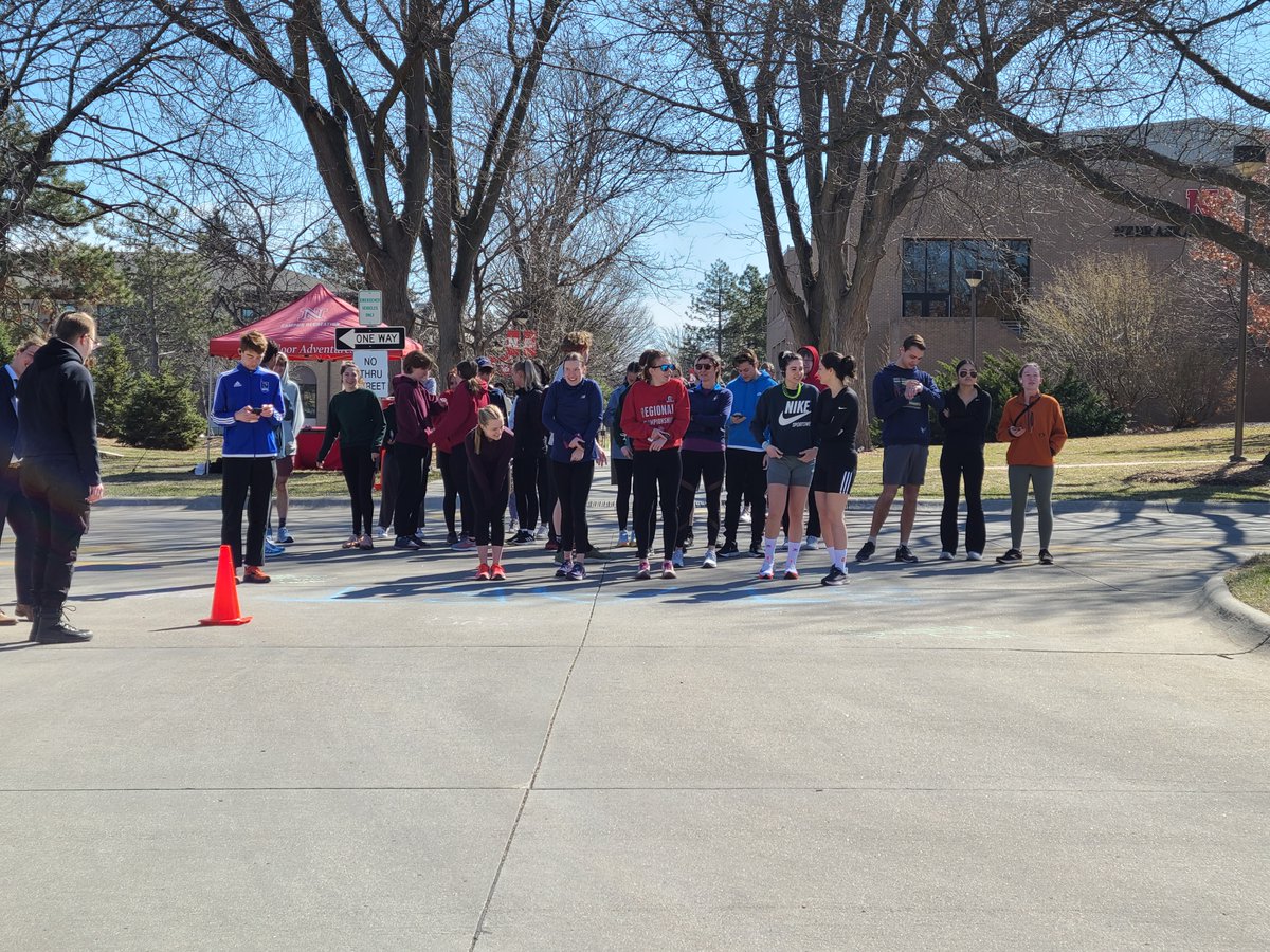 UNL_ENVR's tweet photo. The inaugural ESSAC Envir-RUN-ment Fun Run was a major success! We are so appreciate of the 35+ students who came out to East Campus and ran to support sustainability and our planet. What a great way to kick off EarthStock! 🏃🌎🏃‍♀️ https://t.co/N205WcPdG3