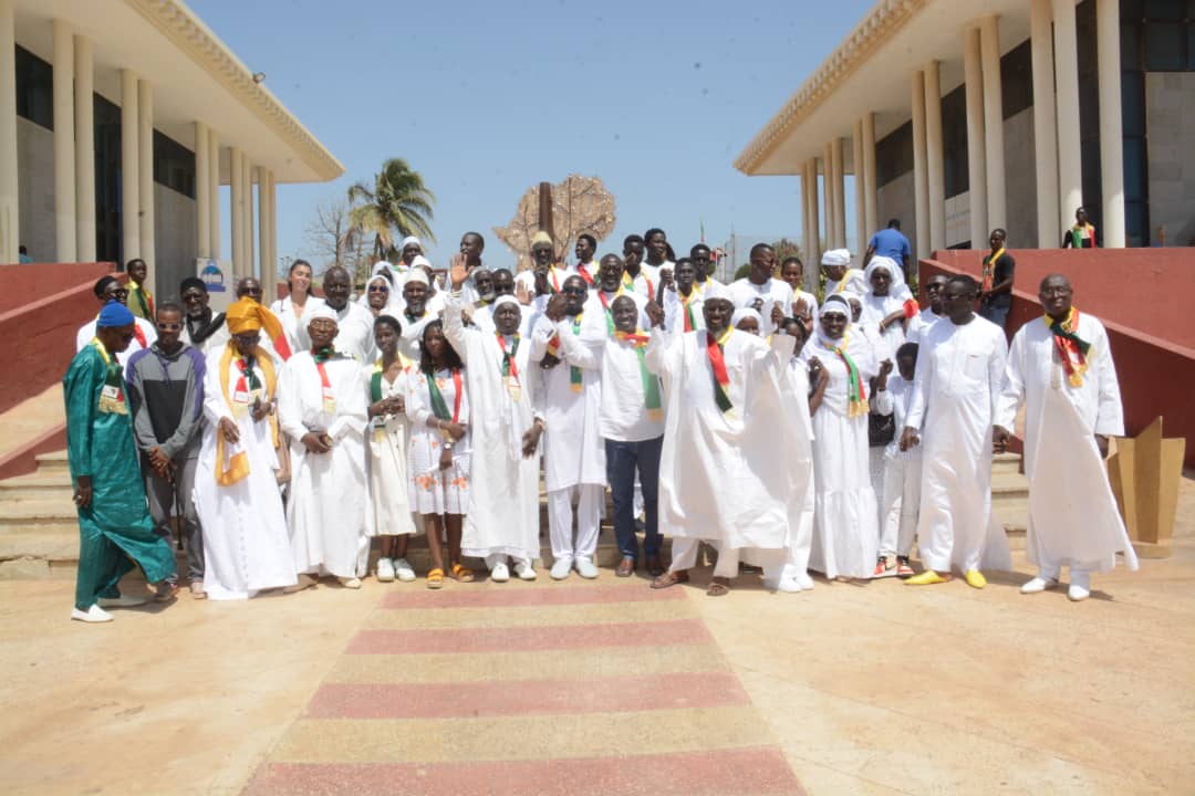 Merci de délivrer un message pour la PAIX. Bonne émission youtube.com/watch?v=6M15rx…