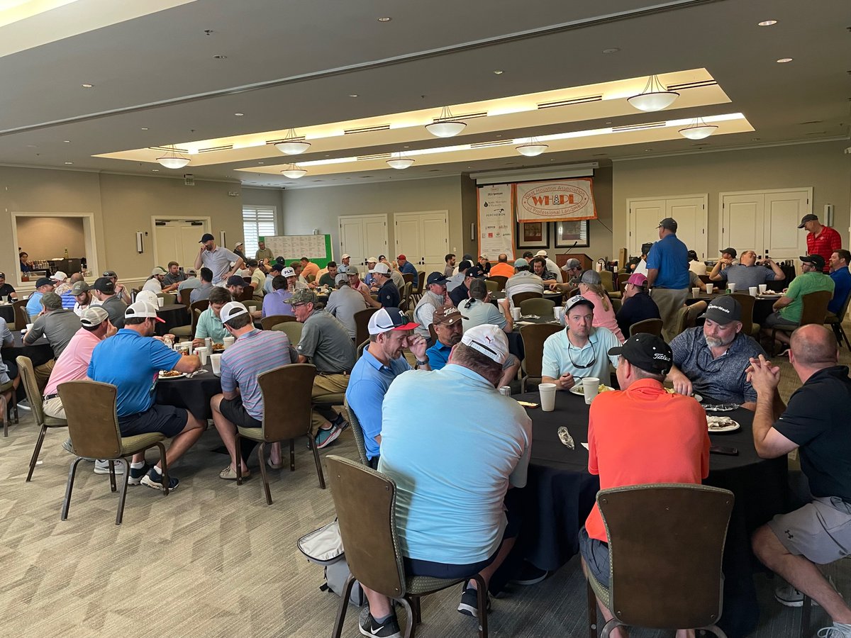 AAPLlandman's tweet photo. Special thanks to the West Houston Association of Professional Landmen for having us out at their annual golf tournament. We love getting to connect with our great affiliated local associations like WHAPL! #PoweringtheProfession #AmericasLandmen https://t.co/WMZQgFFksl