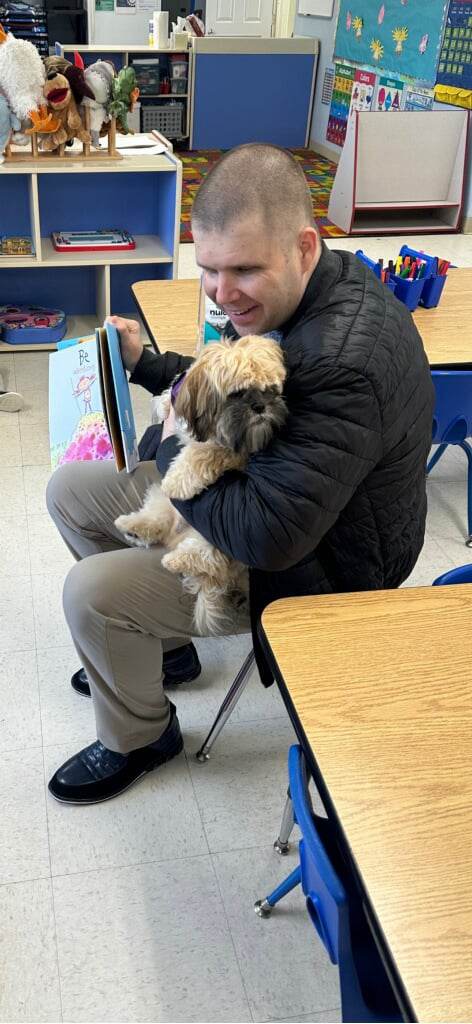 JohnMasiulionis's tweet photo. Celebrate your own victories because no one else understands what it took to accomplish them. π
And so, I'm excited to welcome the #NextChapter @PRFromTheHeart's #StoryTime with #MrJohn & #LittleForrest: #SchoolVisits in #SanDiego. π¦πΏπ¦π½π¦ππ§π§π½π§πΏ #InternationalChildrensBookDay https://t.co/H2v7MtC30Z