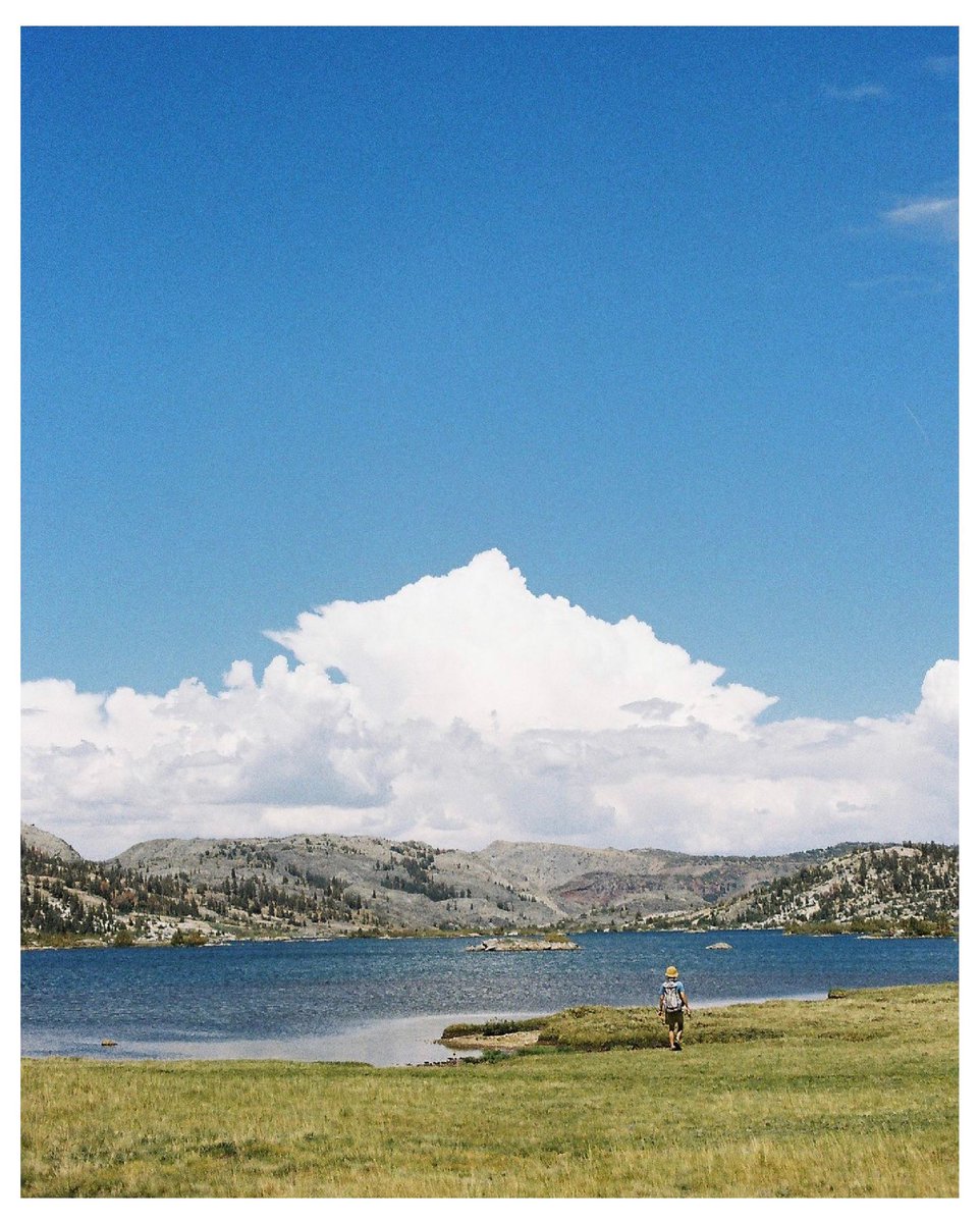 🇺🇸

#johnmuirtrail 
#analogphotography #pct  #hiking #nikonf3 #onfilm #analoguemountains #山とフィルム #inyonationalforest #alliseemag #wildernessculture #mountainsonfilm #チャンプカメラ  #naturehike #stademagazine #parksproject 

2022/Jul.