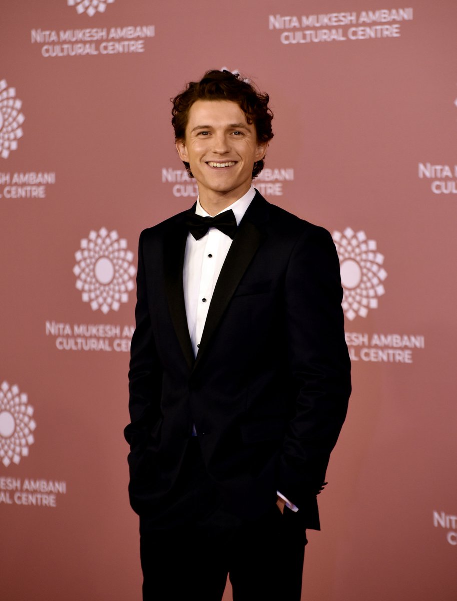 tomhollandorg's tweet photo. Totally Tom Holland - Opening of Nita Mukesh Ambani Cultural Centre - https://t.co/jhNyeS6RN7 #TomHolland https://t.co/6orObg7tW5