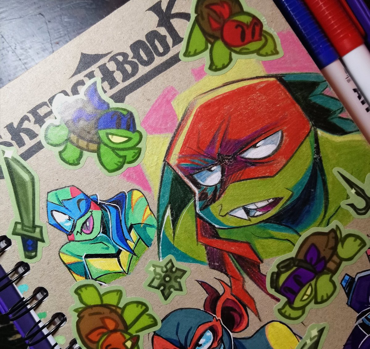 PetrPetushok's tweet photo. Sketchbooks cover is finished😈💅
#RiseOfTheTMNT #ROTTMNT #rottmntRaph #rottmntDonnie #rottmntLeo #rottmntMickey #traditionalart https://t.co/aoYYQR2vlz