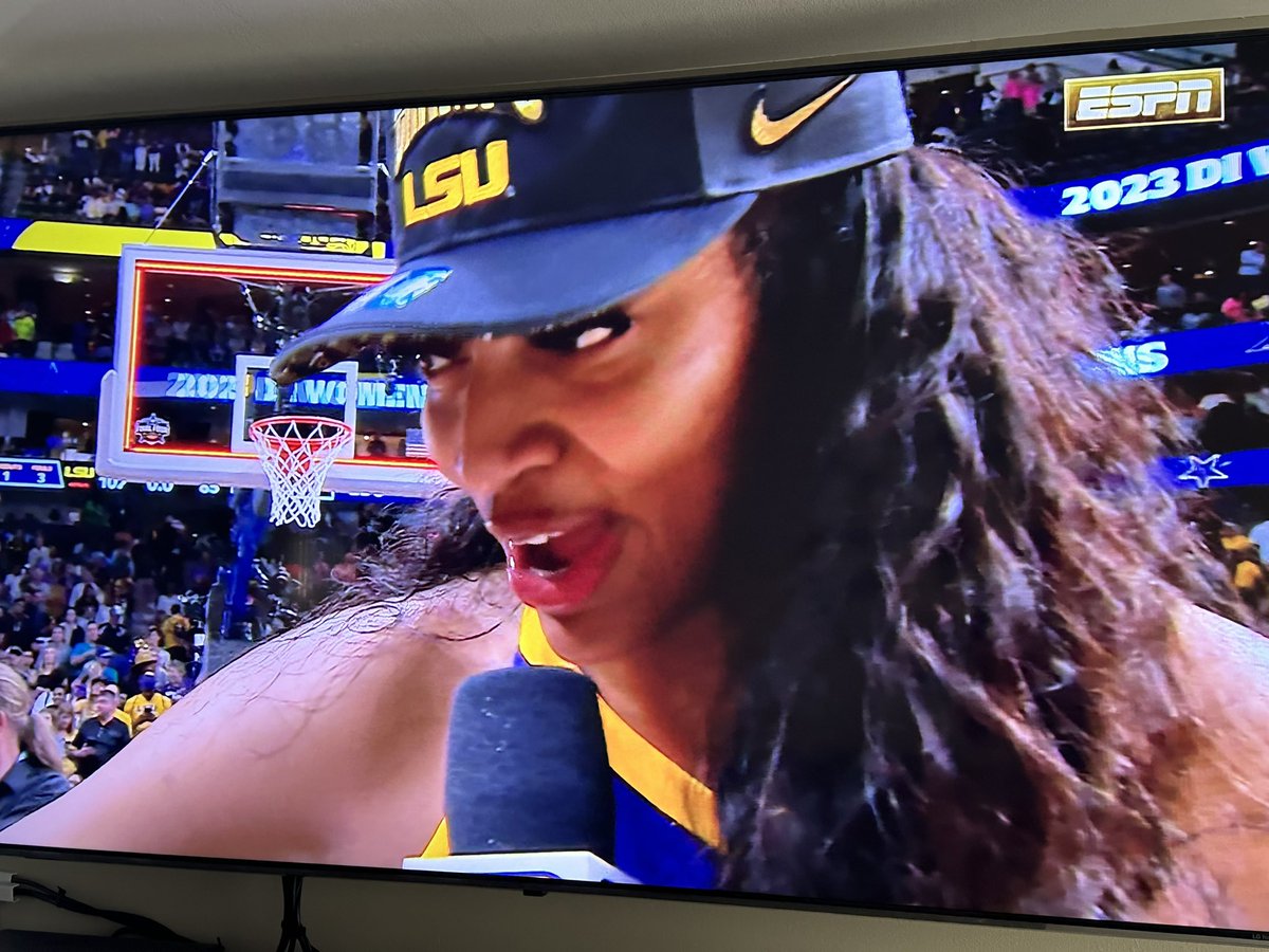 Rodneikka tweet media