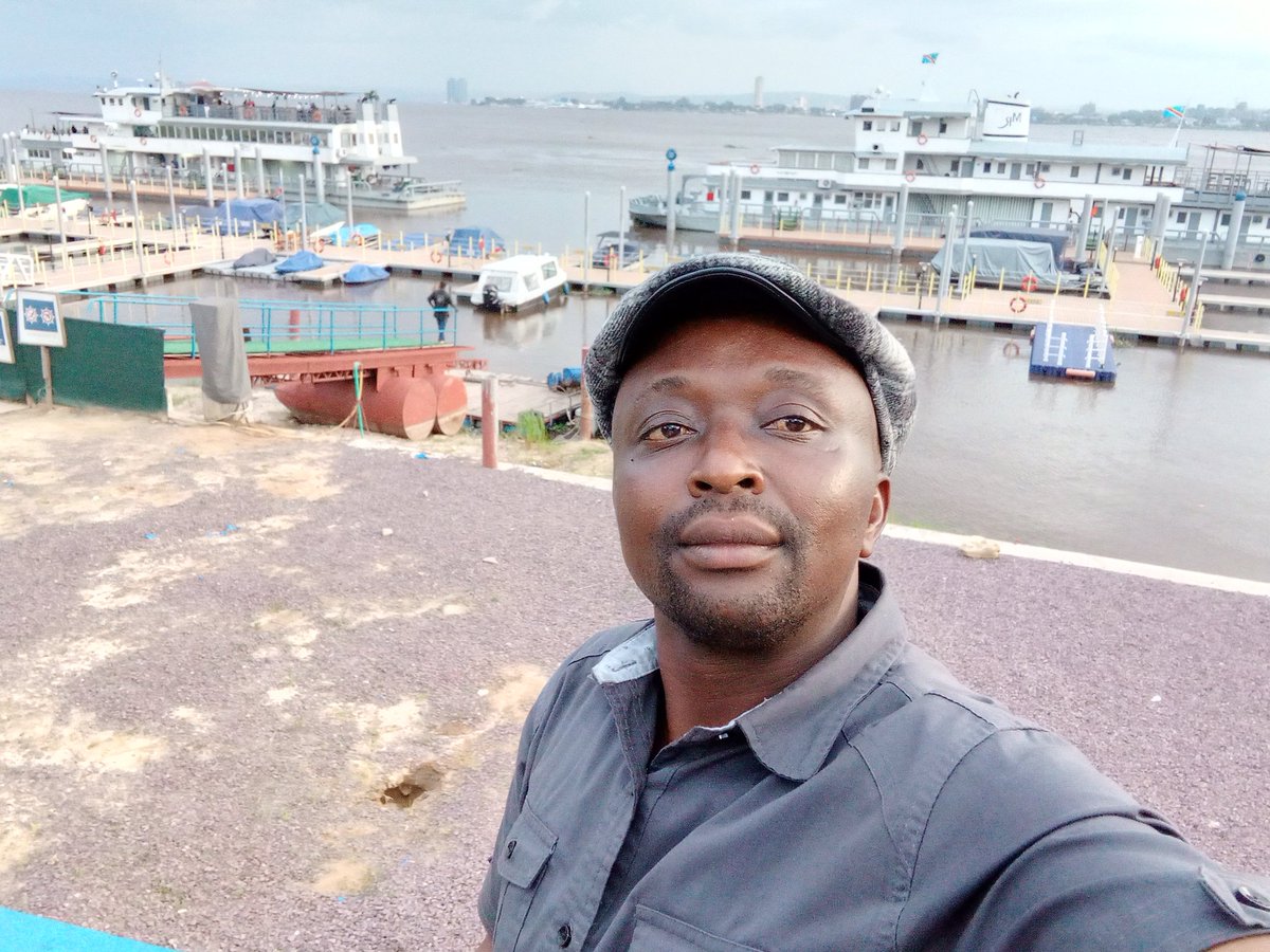 honorable_isse's tweet photo. KINSHASA LA BELLE. PHARMACIEN DR BENJAMIN KAKULE https://t.co/X2e4kFuvi3
