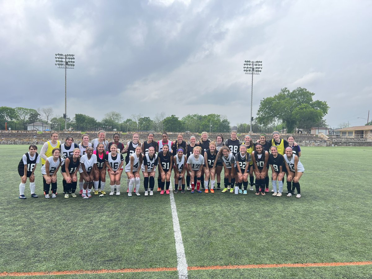 BIG THANK YOU to all the campers that participated in the Spring ID Camp today. We really enjoyed our time with you. A big thank you to the parents for bring your daughters to camp today. Safe travels back home 🧡🤍⚽️