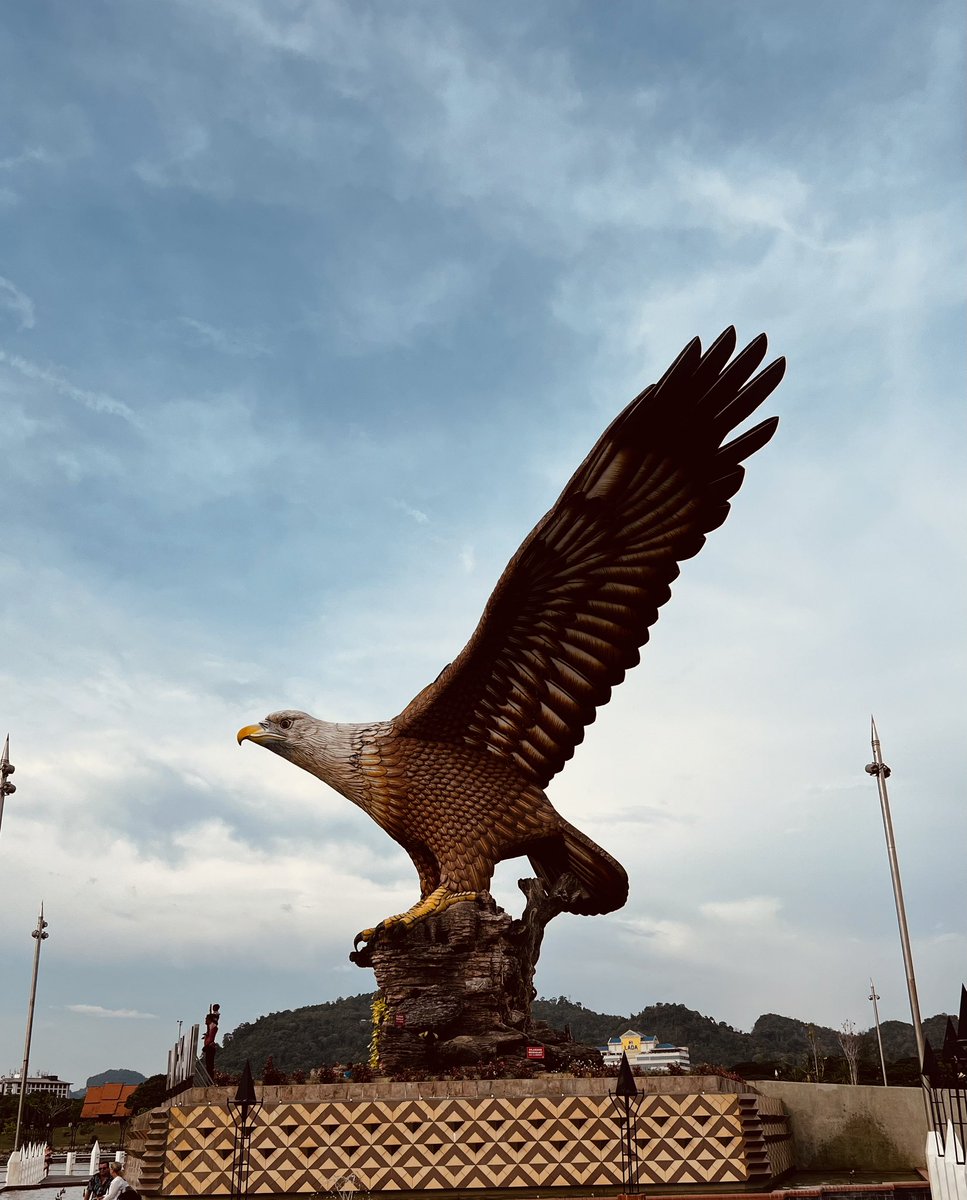 hp_3336's tweet photo. Dataran Lang | #dataranlang #hp_3336 #dataranlanglangkawi #dataranlangkawi #dataran #langkwai #malaysia 02APR23 🇲🇾 https://t.co/v2Qd2SoIZ4