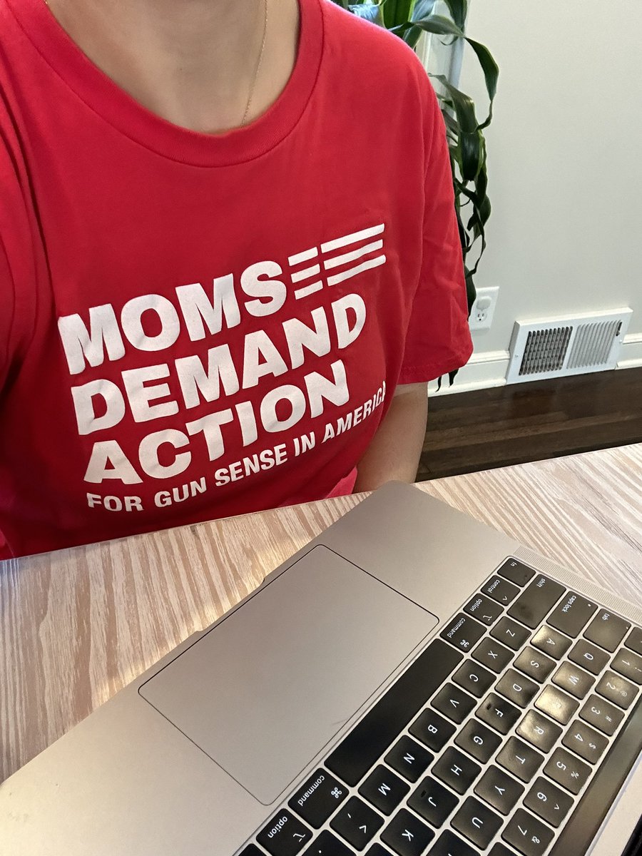 abbeylg's tweet photo. #EndGunViolence 
Want to join me in this fight? Text FED UP to 644-33 today. https://t.co/C810VRGEKX