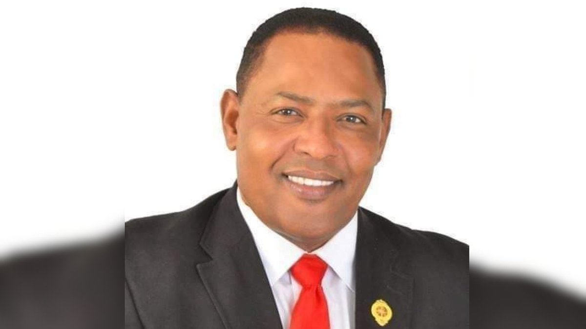 SIN24Horas's tweet photo. Ingresan al alcalde Tony Adames en Clínica Canela de La Romana.
#Noticiassin #TonyAdames #LaRomana
https://t.co/XPghy62SWH https://t.co/2EnIRnSS5l