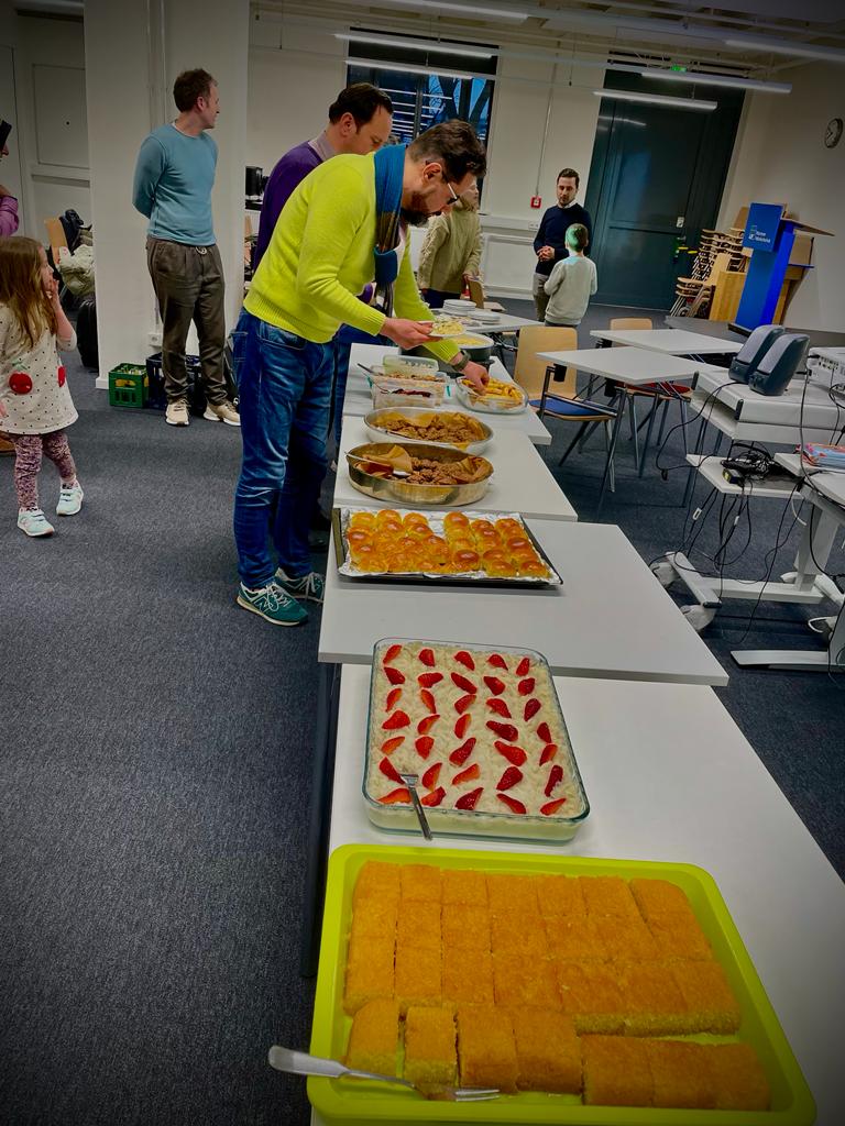 IDIZEM (@idizem) on Twitter photo Bildung geht (auch) durch den Magen: unser Vortrag zum Fastenmonat Ramadan an der Münchner Volkshochschule <a href="/vhs_muenchen/">Münchner Volkshochschule</a> mit anschließendem Iftar.
#Iftar #fasten #Ramadan #ramadankareem Bildung geht (auch) durch den Magen: unser Vortrag zum Fastenmonat Ramadan an der Münchner Volkshochschule <a href="/vhs_muenchen/">Münchner Volkshochschule</a> mit anschließendem Iftar.
#Iftar #fasten #Ramadan #ramadankareem