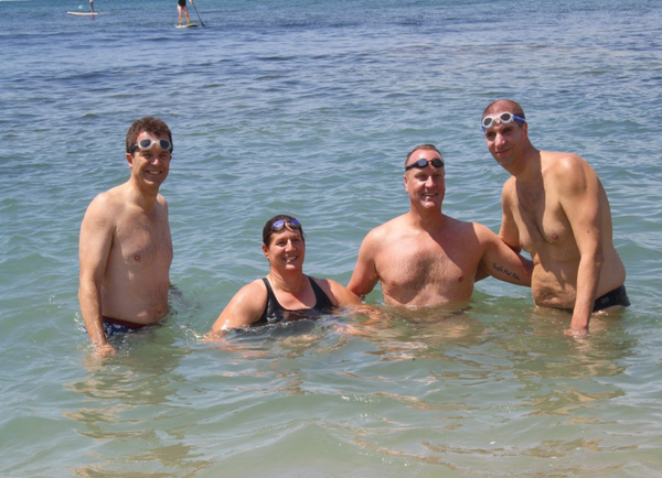 SwimmanAUS's tweet photo. Aussie Gold Lends Weight to Womens Charity  👉🏽👉🏽 https://t.co/7bEx5ijaso #SwimBlog #SwimProducts #swimming #swimmer
#swimlessons #swimlife https://t.co/5mNsT7GGlc