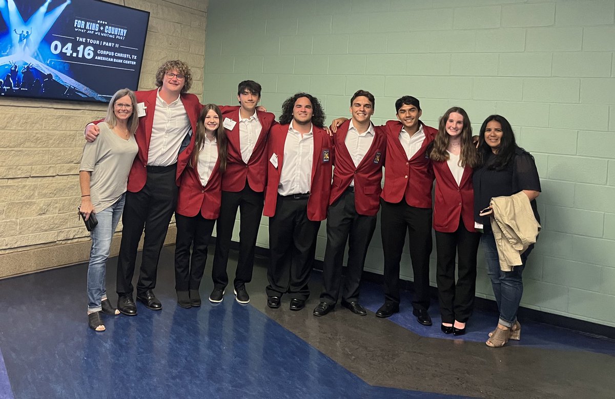 ClassesEvhs's tweet photo. We had an amazing week in Corpus Christi!  These kids work hard, play hard and laugh hard!  First time in school history to go to state, and they finished in the top 8. We couldn’t be more proud. ❤️ https://t.co/UMaI5cLQ9S