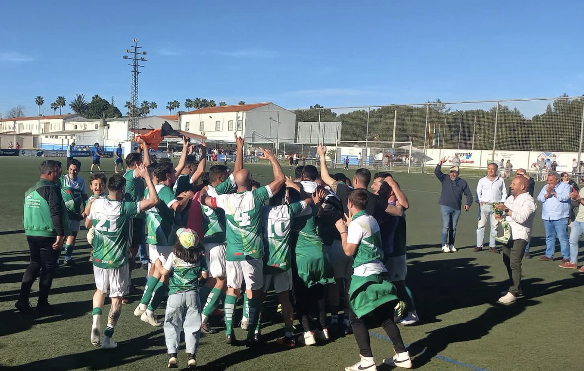 𝑀𝑎𝑙𝑜 𝑛𝑜 𝑒𝑠 𝑠𝑜𝑛̃𝑎𝑟, 𝑚𝑎𝑙𝑜 𝑒𝑠 𝑞𝑢𝑒𝑑𝑎𝑟𝑠𝑒 𝑑𝑜𝑟𝑚𝑖𝑑𝑜
𝑦 𝑑𝑒𝑠𝑝𝑒𝑟𝑑𝑖𝑐𝑖𝑎𝑟 𝑙𝑎𝑠 𝑜𝑝𝑜𝑟𝑡𝑢𝑛𝑖𝑑𝑎𝑑𝑒𝑠 !!