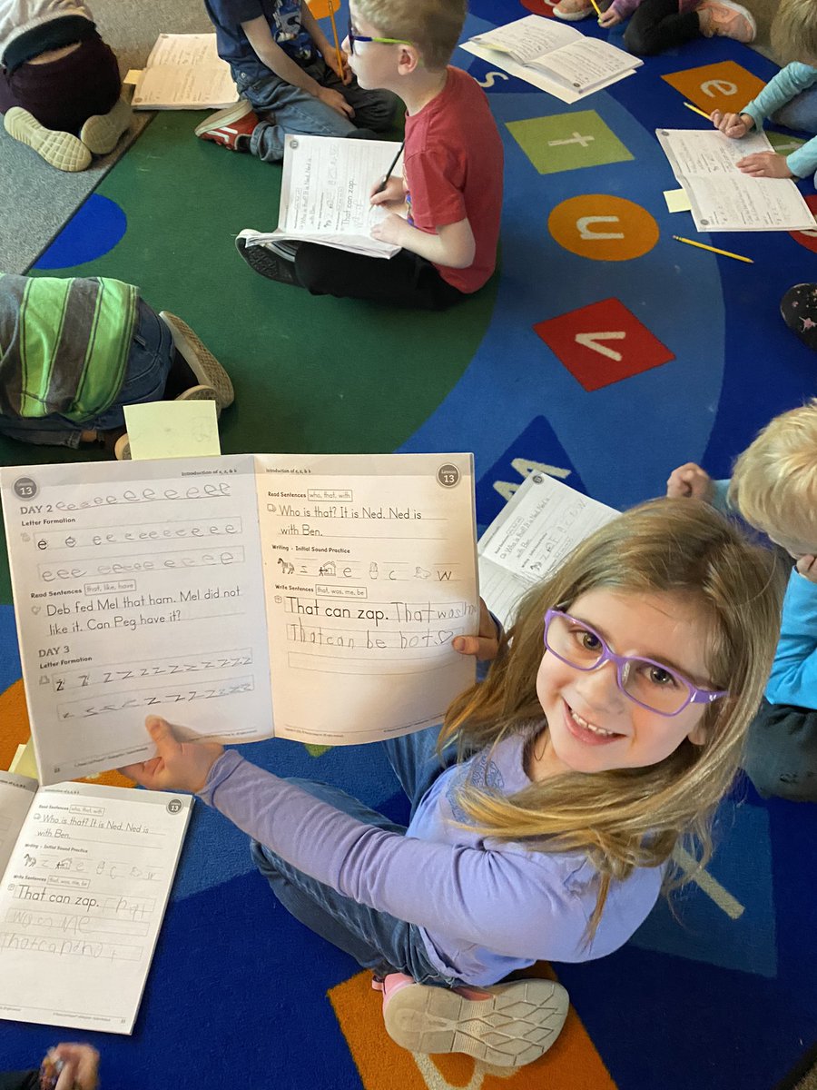 kelly_armfelt's tweet photo. Look at these writers! Showing off their lowercase letter formation and word writing skills! #gettingreadyforfirst https://t.co/gojTpT676b