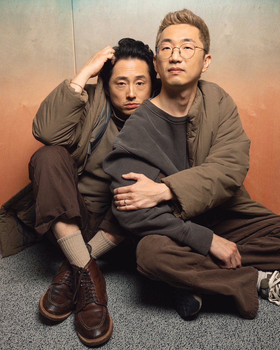 stevenyeun_com's tweet photo. Feature: Steven Yeun for the New York Times https://t.co/i6DEKmiNLR @steveyeun #StevenYeun #BEEF https://t.co/RLkBXJeaHU