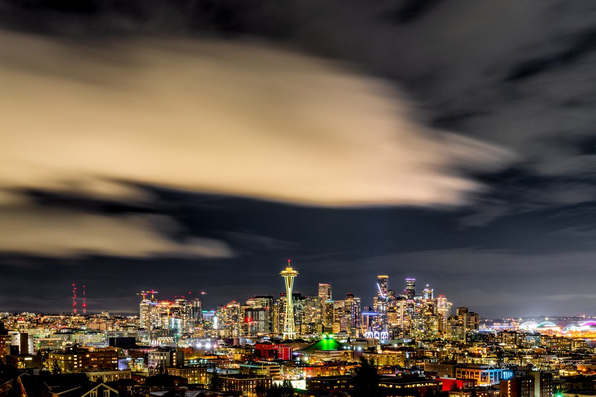 A few more from yesterday's #clouddrama in #Seattle.  Same old boring skyline, but the ever changing weather keeps it fresh and interesting.