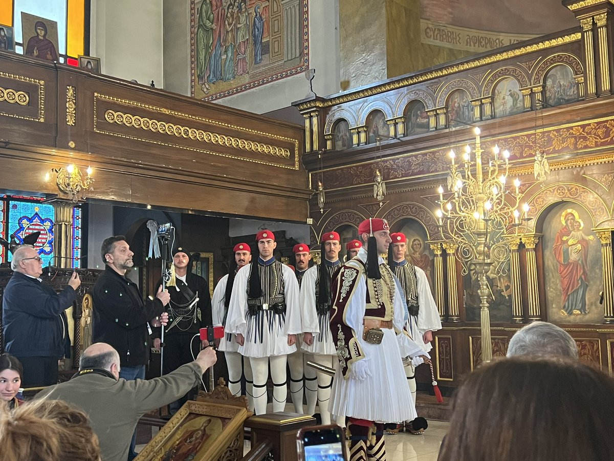 GreeceinNewYork's tweet photo. A wonderful day in Philadelphia honoring our National Day &amp; our Greek heritage! Congrats to @HellenicFedPHL Communities which participated in the Parade! Special thanks to the #Evzones who made all Greeks proud &amp; happy with their presence! @proedrikifroura @hellenicfed @goarch https://t.co/ylw9ovzXgP