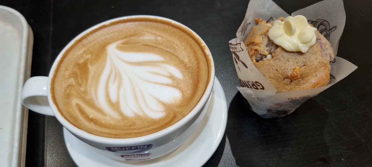 a d e l e e⚰️🪦 tweet media